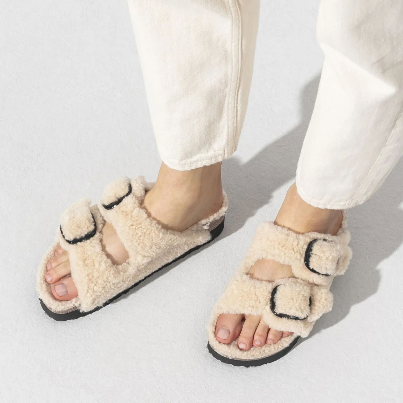 Birkenstock Two-Strap Sandals<Arizona Big Buckle Shearling Teddy Eggshell