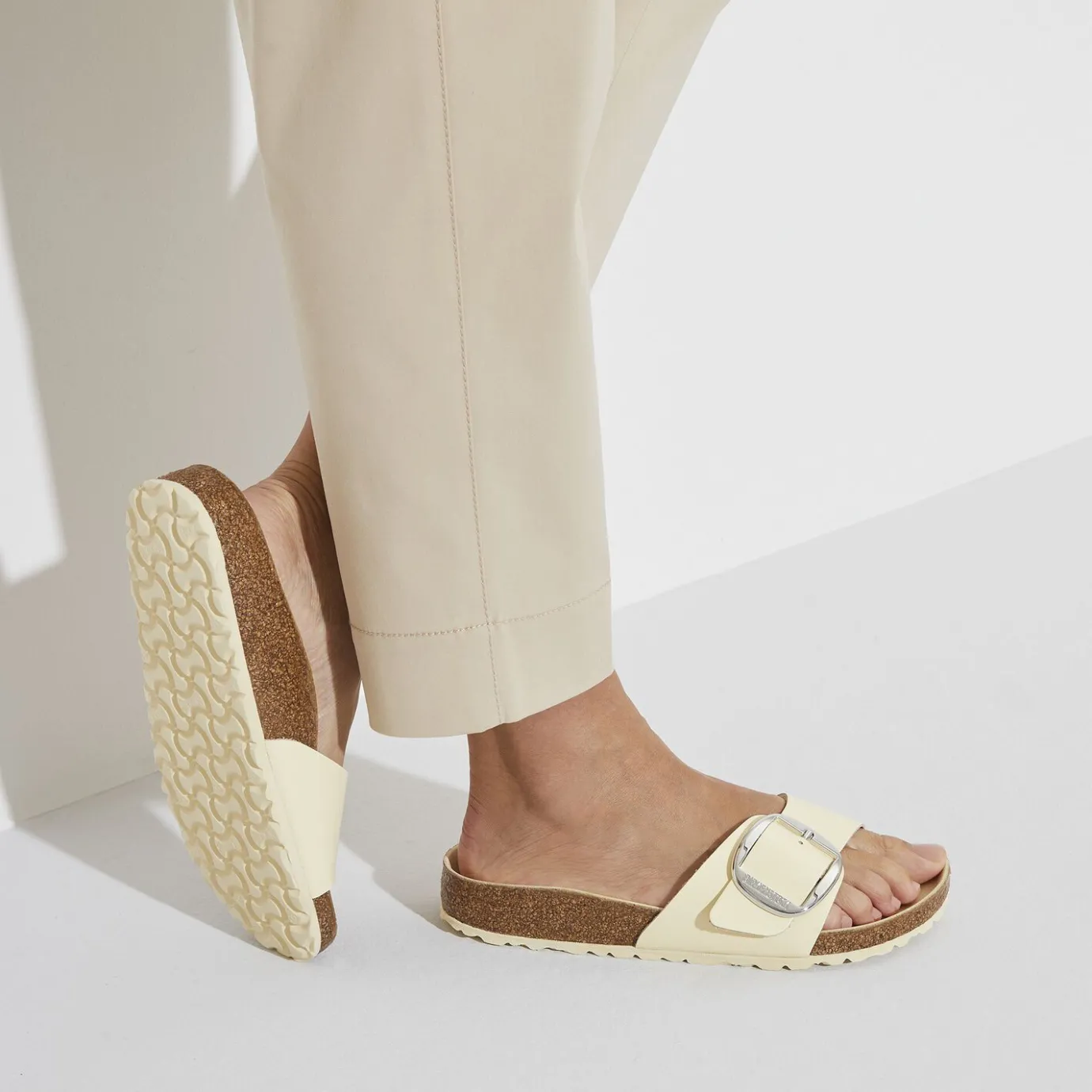 Birkenstock One-Strap Sandals<Madrid Big Buckle High Shine Butter