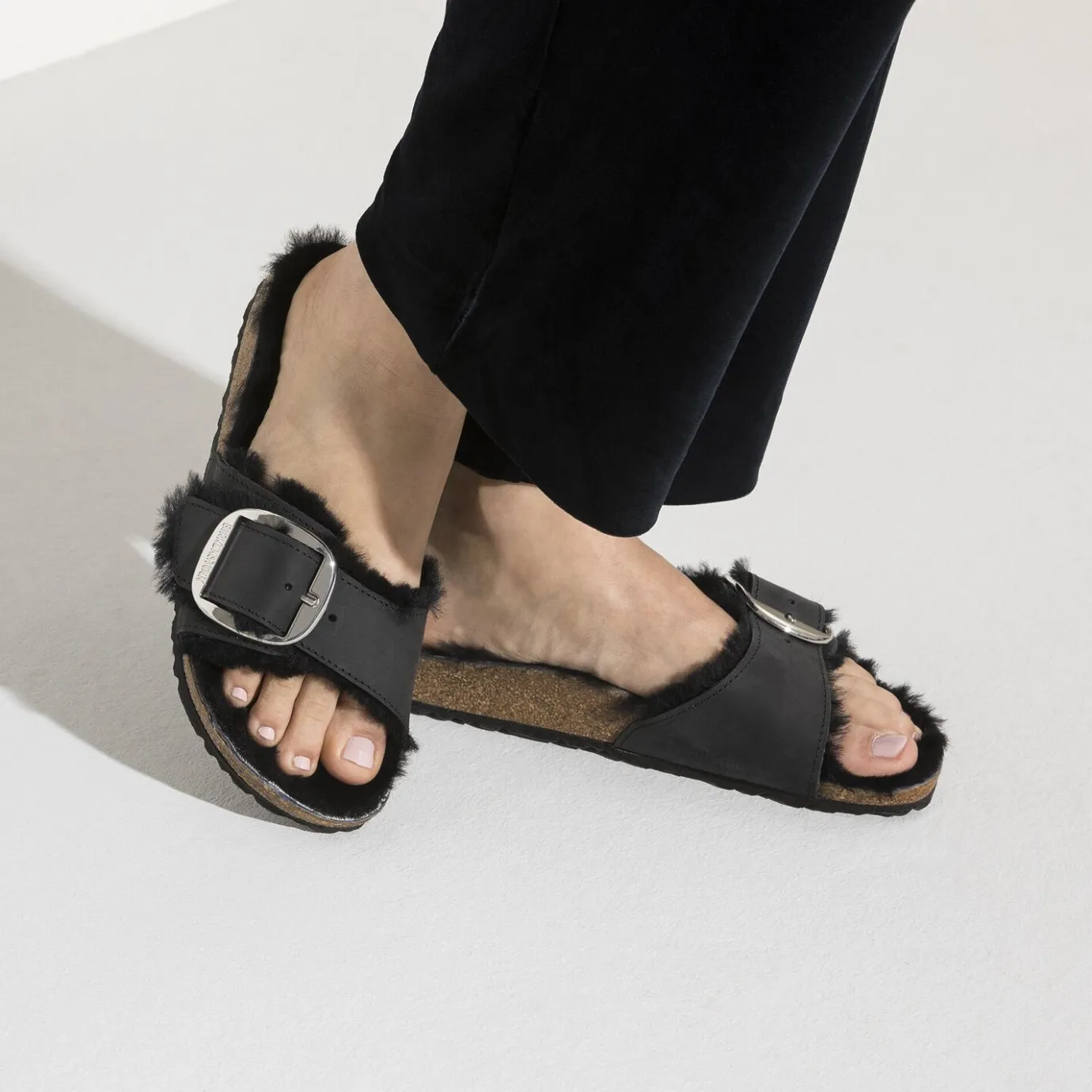 Birkenstock One-Strap Sandals<Madrid Big Buckle Shearling Black
